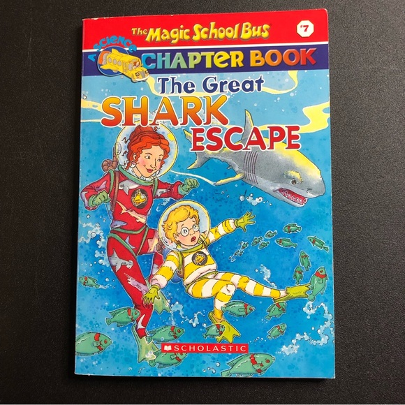The Great Shark Escape (The Magic School Bus Chapter Book, No. 7) by Jennifer - Picture 1 of 4